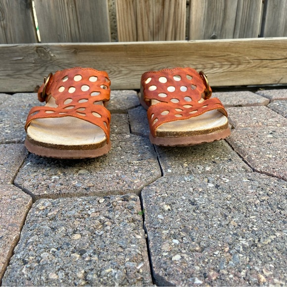 Think women tangerine and brown laser cut designed slip on sandal. Size 37. Used - Picture 2 of 9